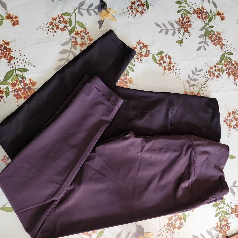 GUC 2 pair leggings  Size Med &Lg